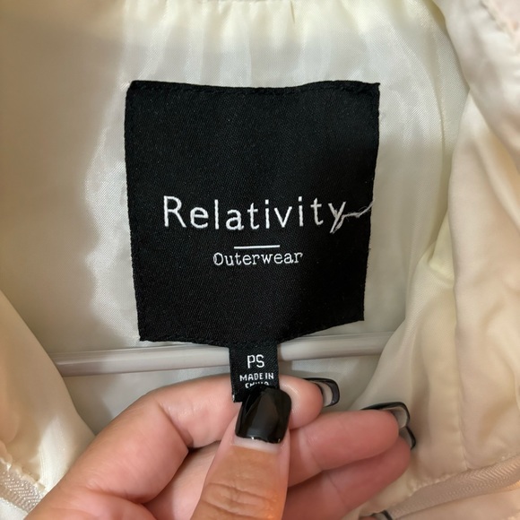 Relativity vest - Picture 2 of 2
